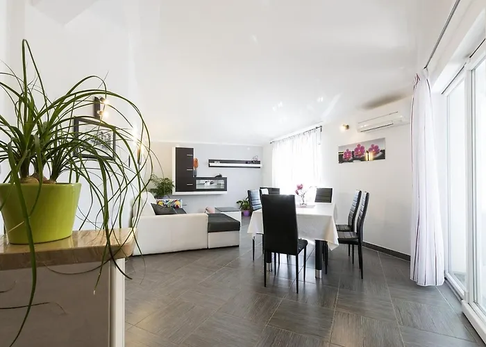 Carmen Apartman