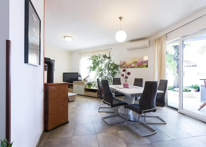 Apartman Carmen