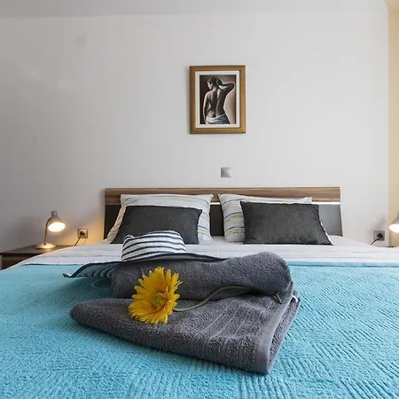 Apartment Carmen Pula