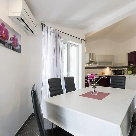 Apartman Carmen